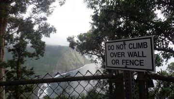 Do Not Climb Over Wall Or Fence